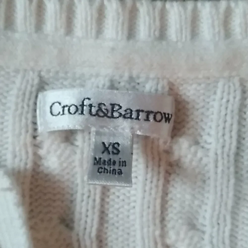🤠Like New Croft & Barrow V Neck Sweater SZ XS
